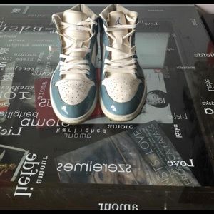 2003 Carolina Patent Leather Jordan 1’s